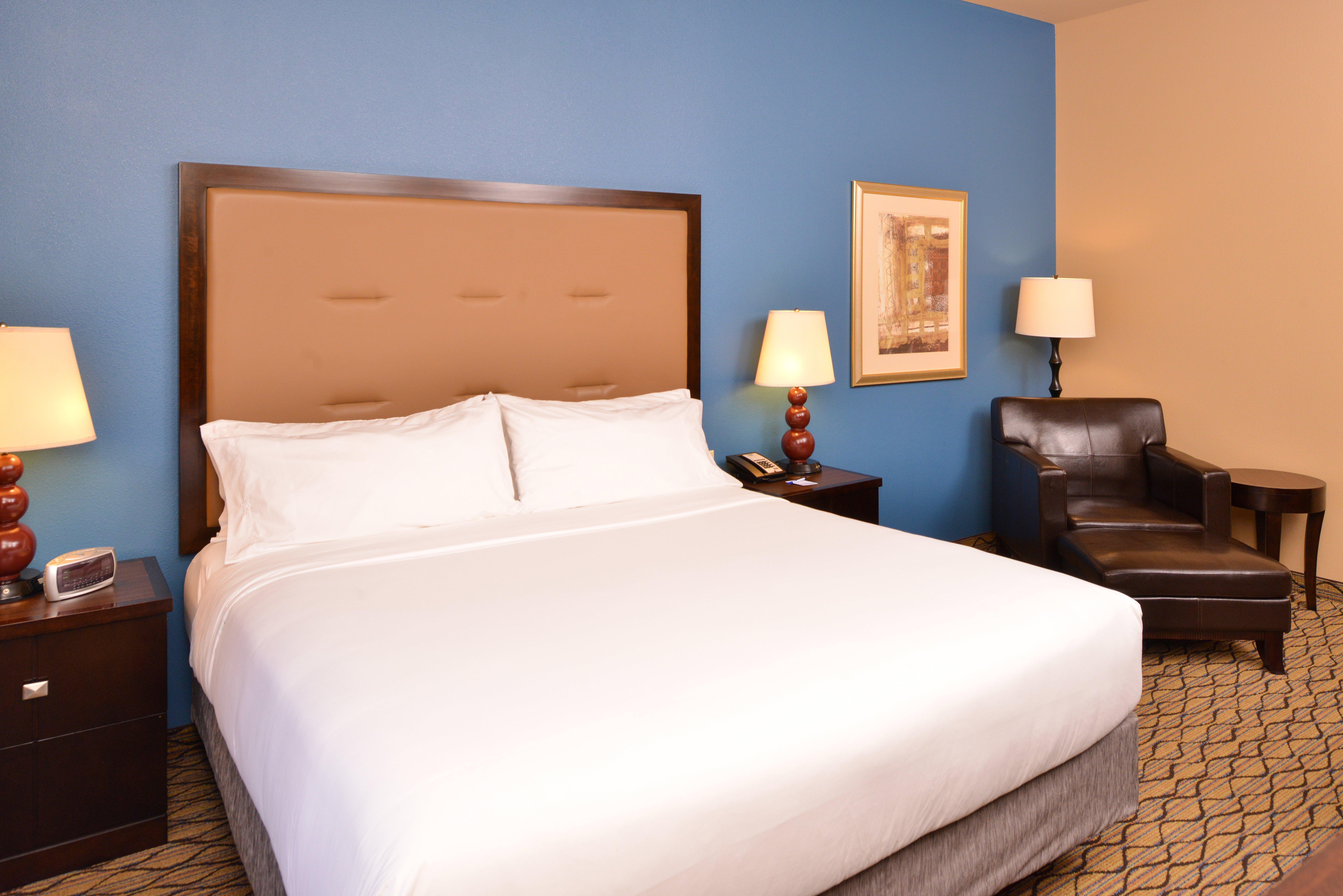 Holiday Inn Express Hotel & Suites Wichita Falls By Ihg Exterior photo
