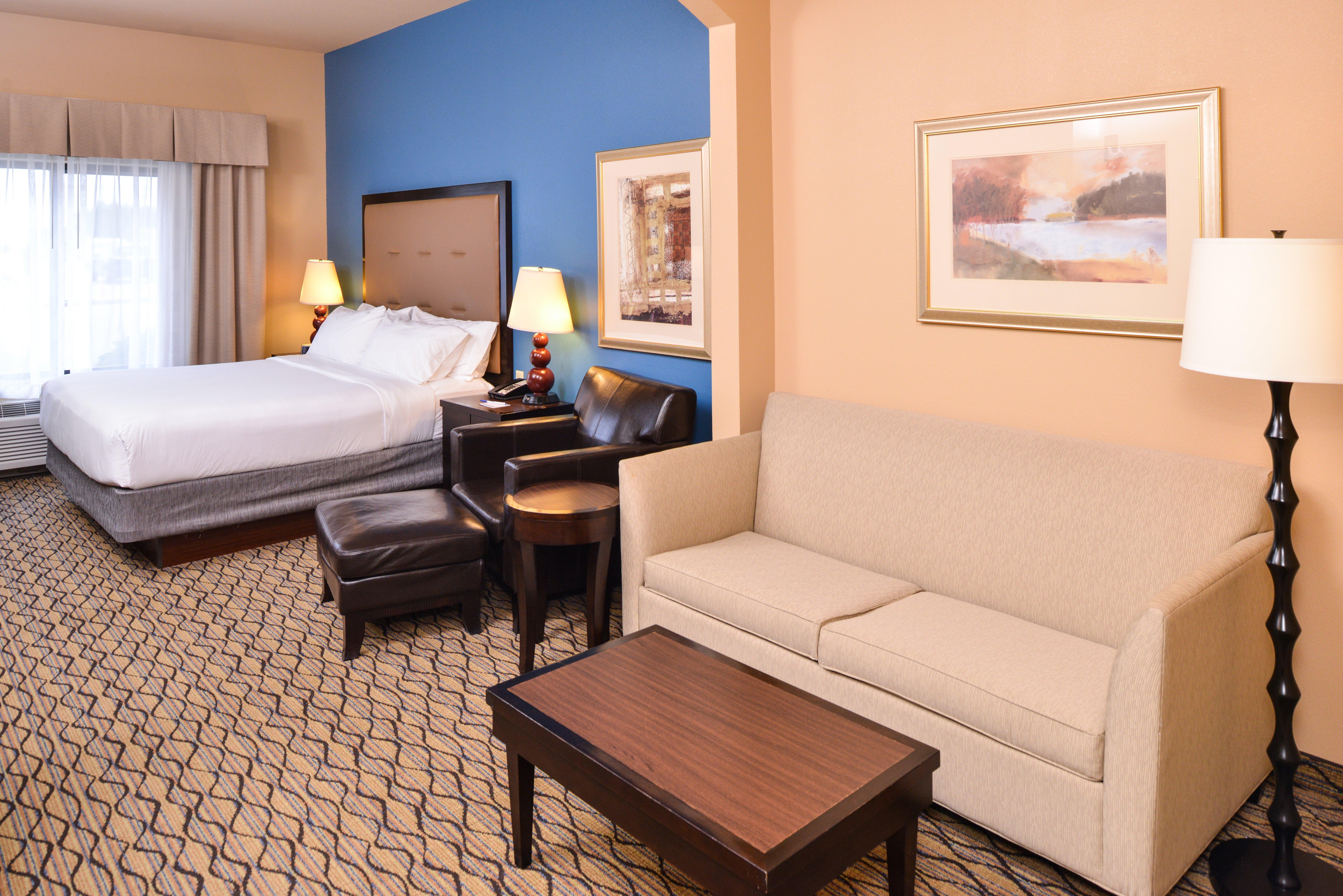 Holiday Inn Express Hotel & Suites Wichita Falls By Ihg Exterior photo