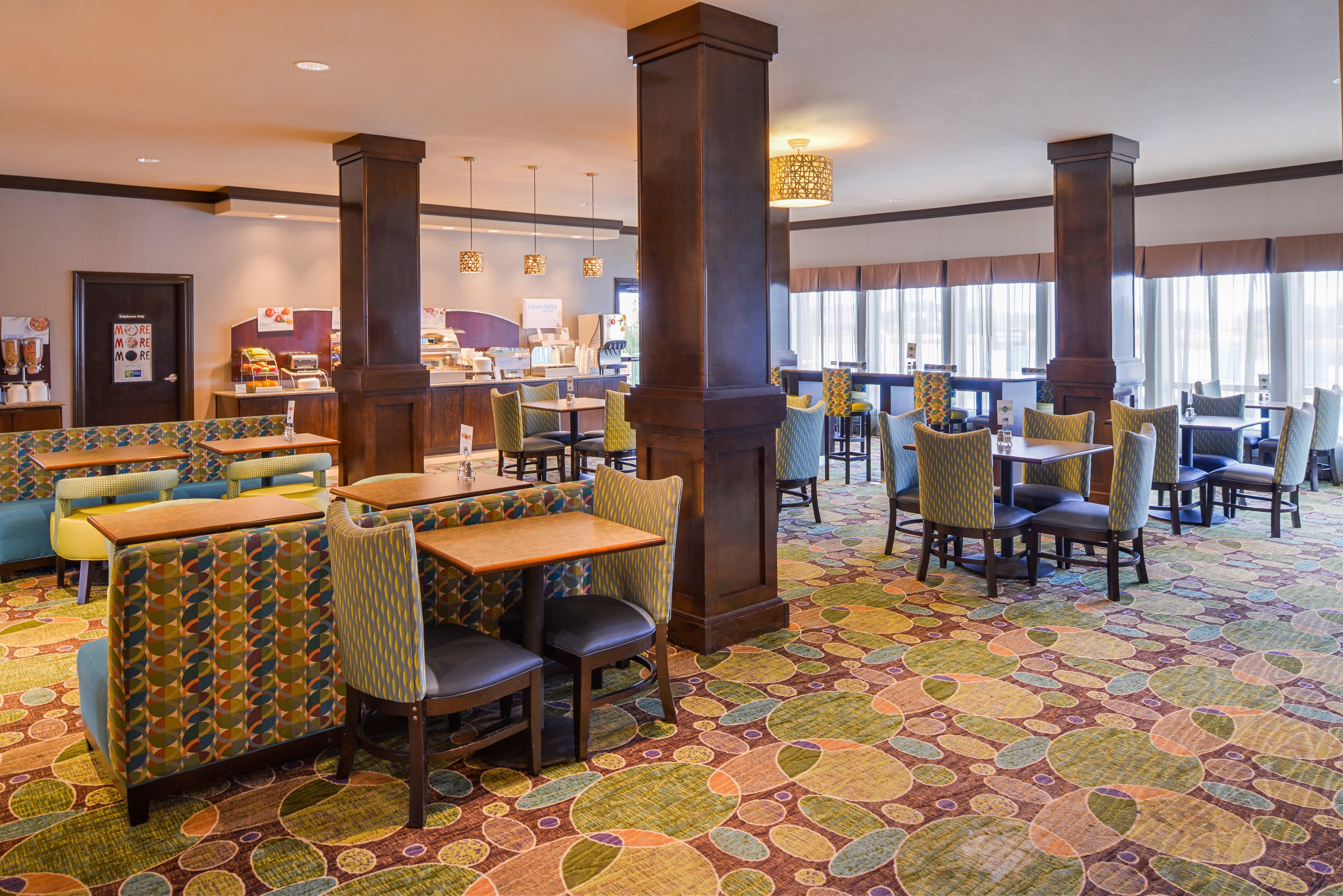 Holiday Inn Express Hotel & Suites Wichita Falls By Ihg Exterior photo