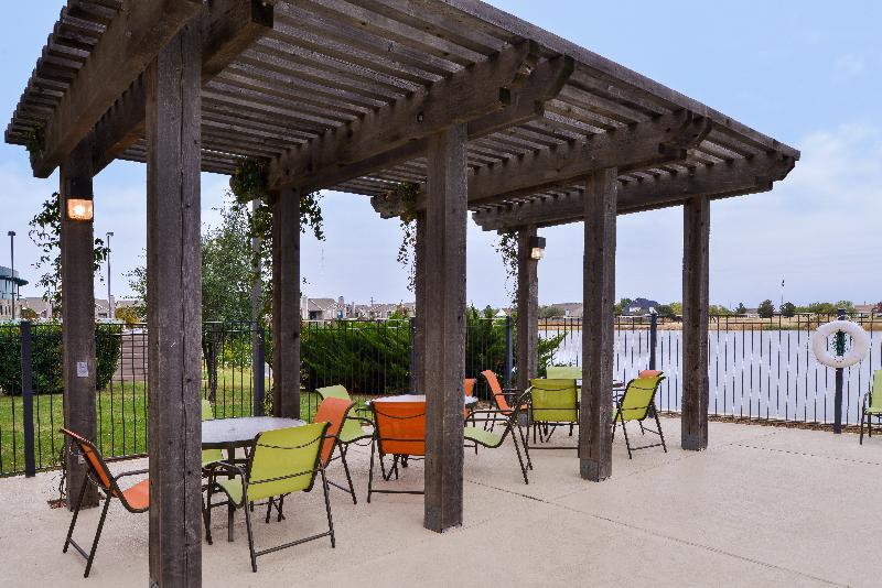 Holiday Inn Express Hotel & Suites Wichita Falls By Ihg Exterior photo
