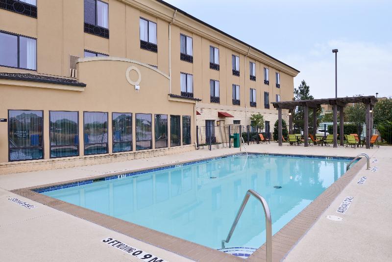 Holiday Inn Express Hotel & Suites Wichita Falls By Ihg Exterior photo